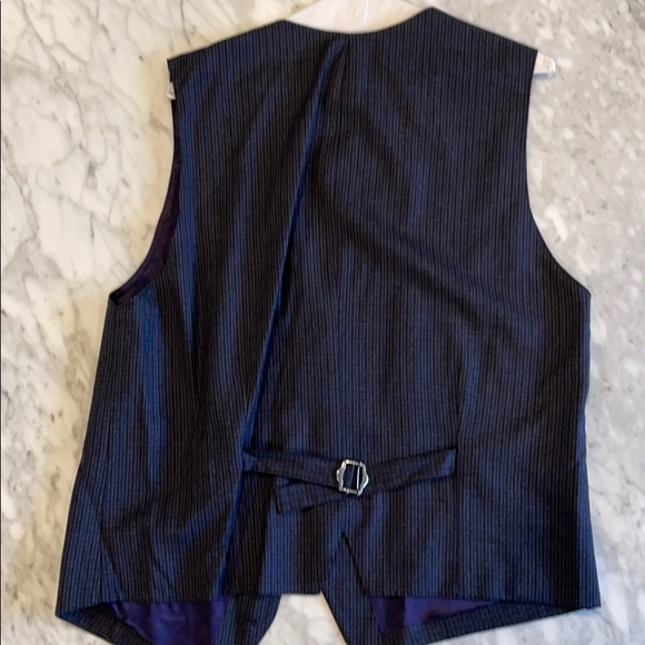 Van Gils Vest - Picture 4 of 4